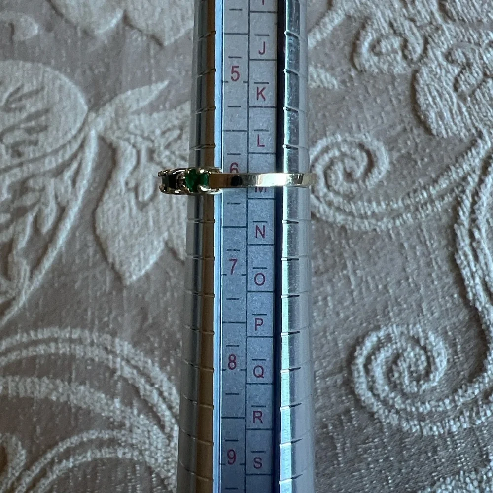 14K yellow gold ring with emeralds and diamonds. - Picture 12 of 16